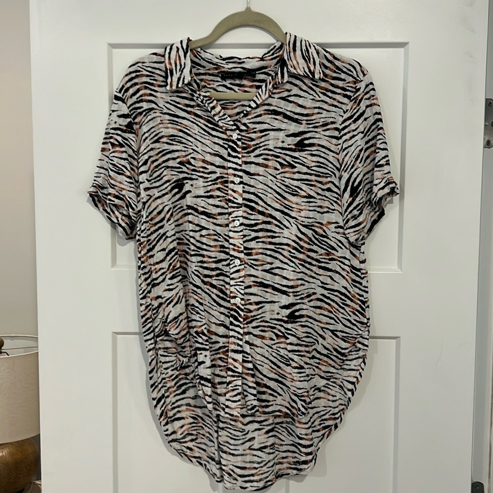 Jane + Delancey oversized short sleeve button down